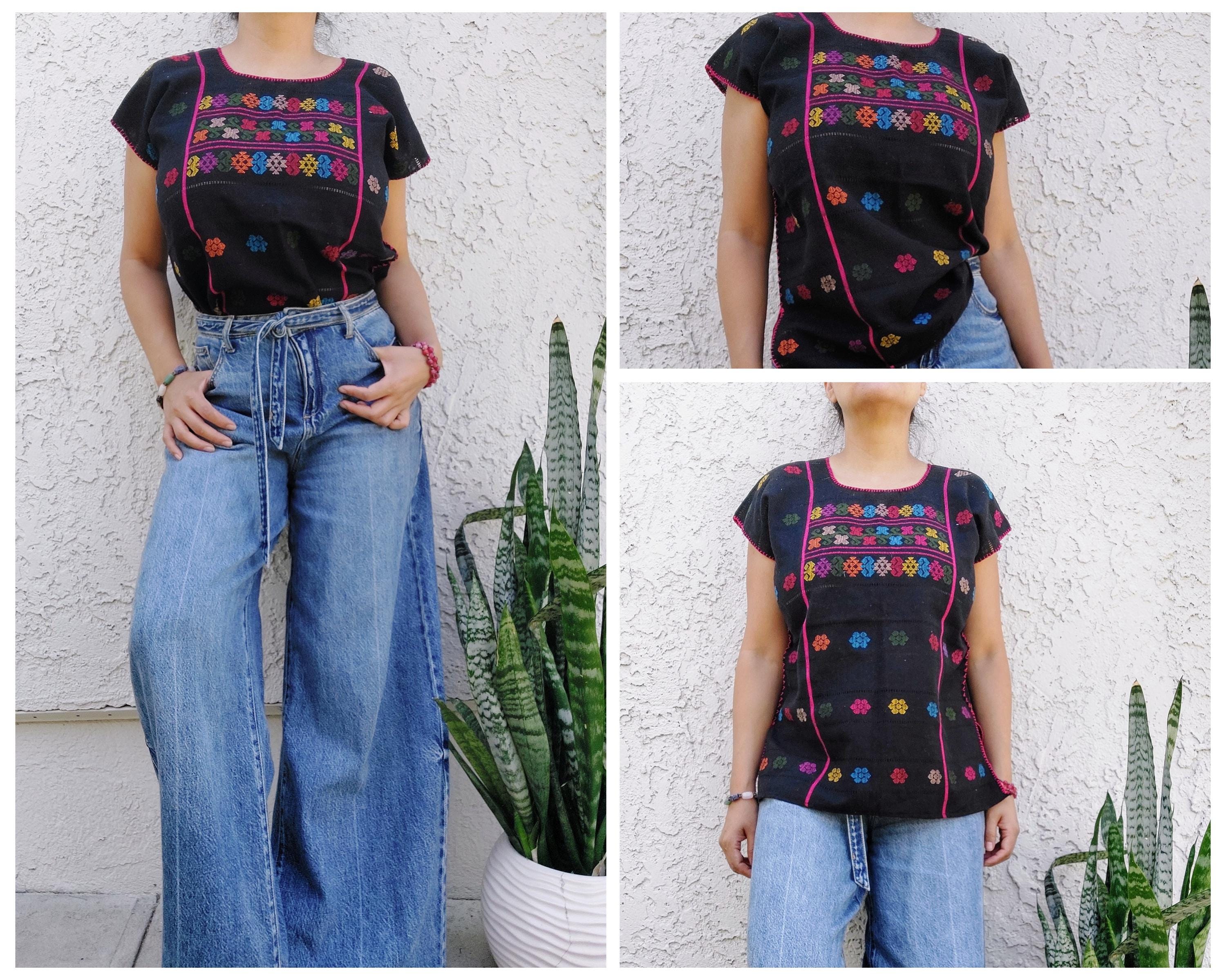 Backstrap loom Huipil, Amuzgo top,  Mexican Embroidery top, Oaxacan top, Handcrafted top, Handmade Artisian top.   S/M