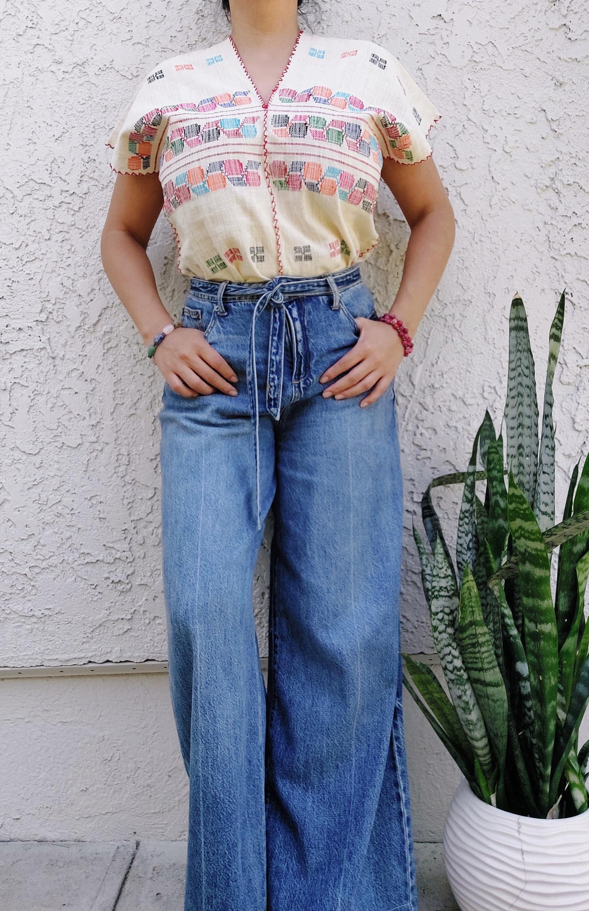 Backstrap loom Huipil, Short  Amuzgo Huipil, Mexican Embroidery top, Oaxacan top,  Handcrafted top, Handmade Artisian top.    S/M