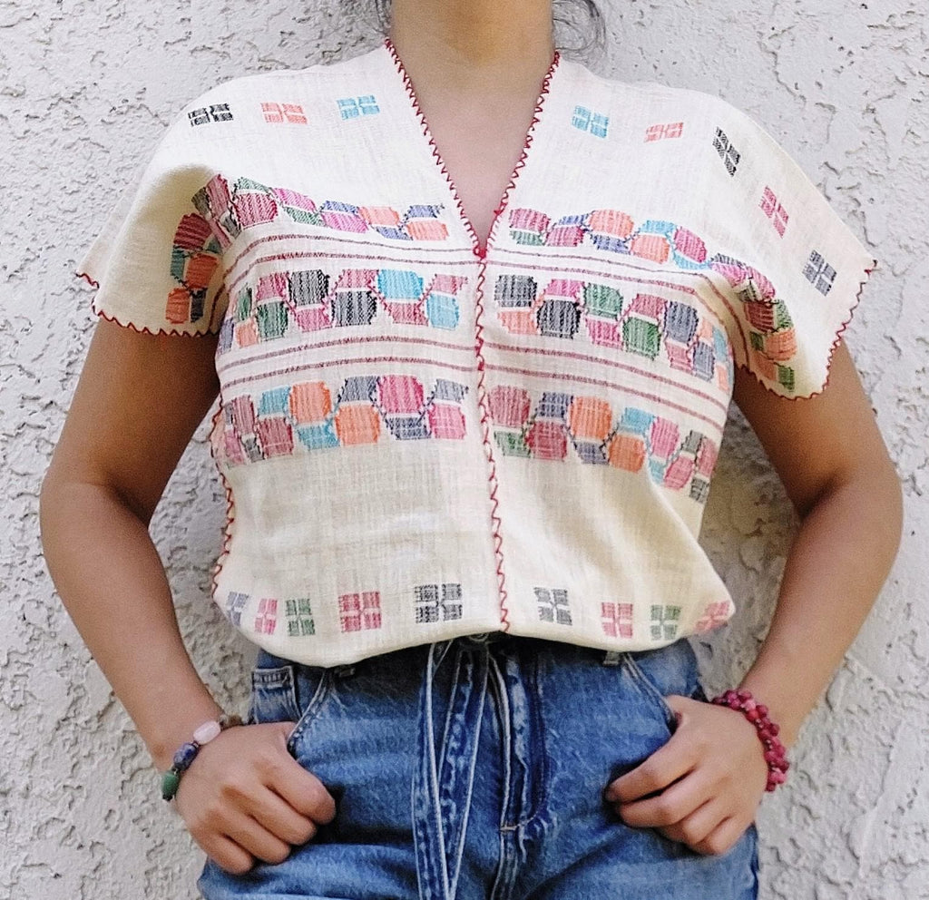 Backstrap loom Huipil, Short  Amuzgo Huipil, Mexican Embroidery top, Oaxacan top,  Handcrafted top, Handmade Artisian top.    S/M