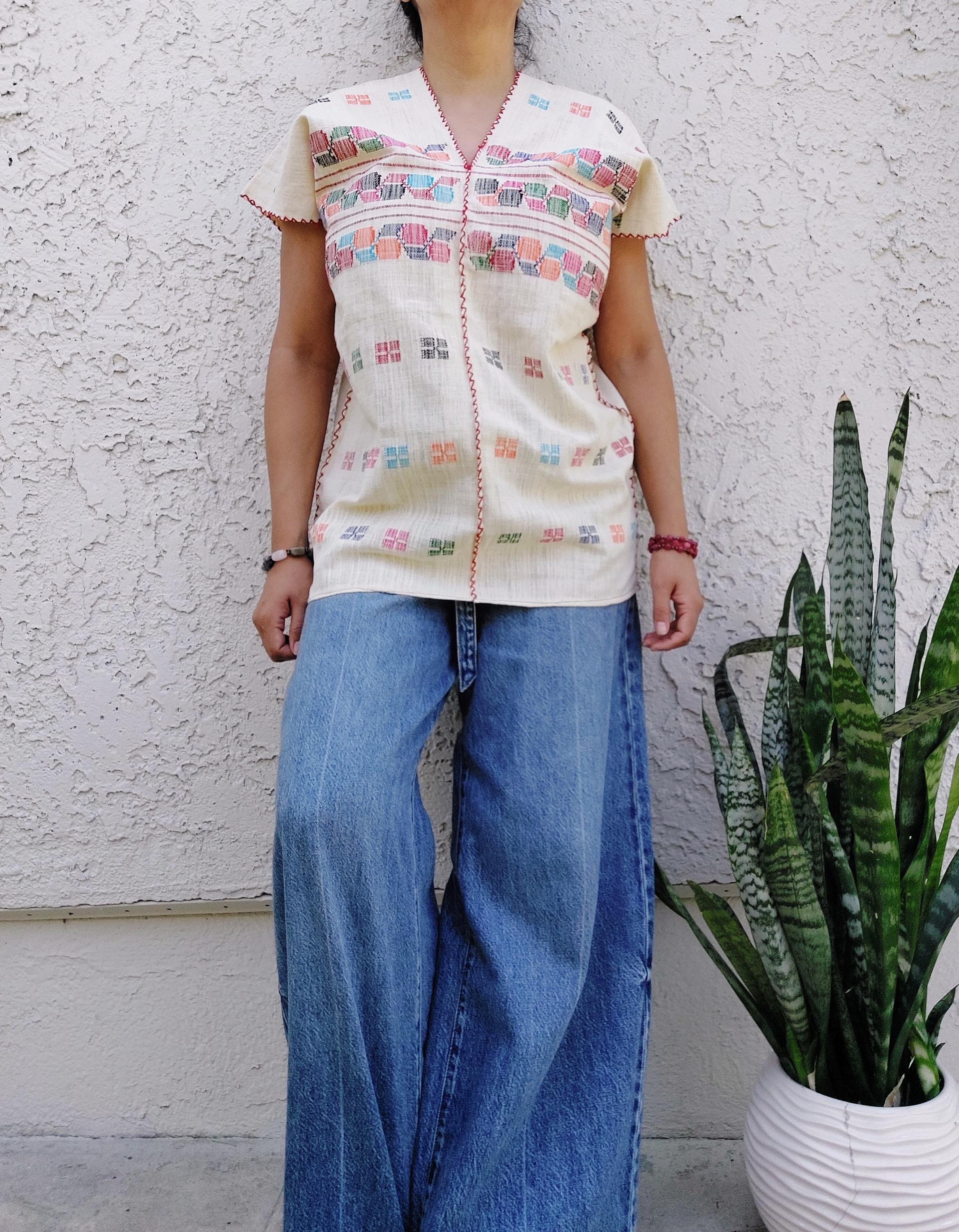 Backstrap loom Huipil, Short  Amuzgo Huipil, Mexican Embroidery top, Oaxacan top,  Handcrafted top, Handmade Artisian top.    S/M