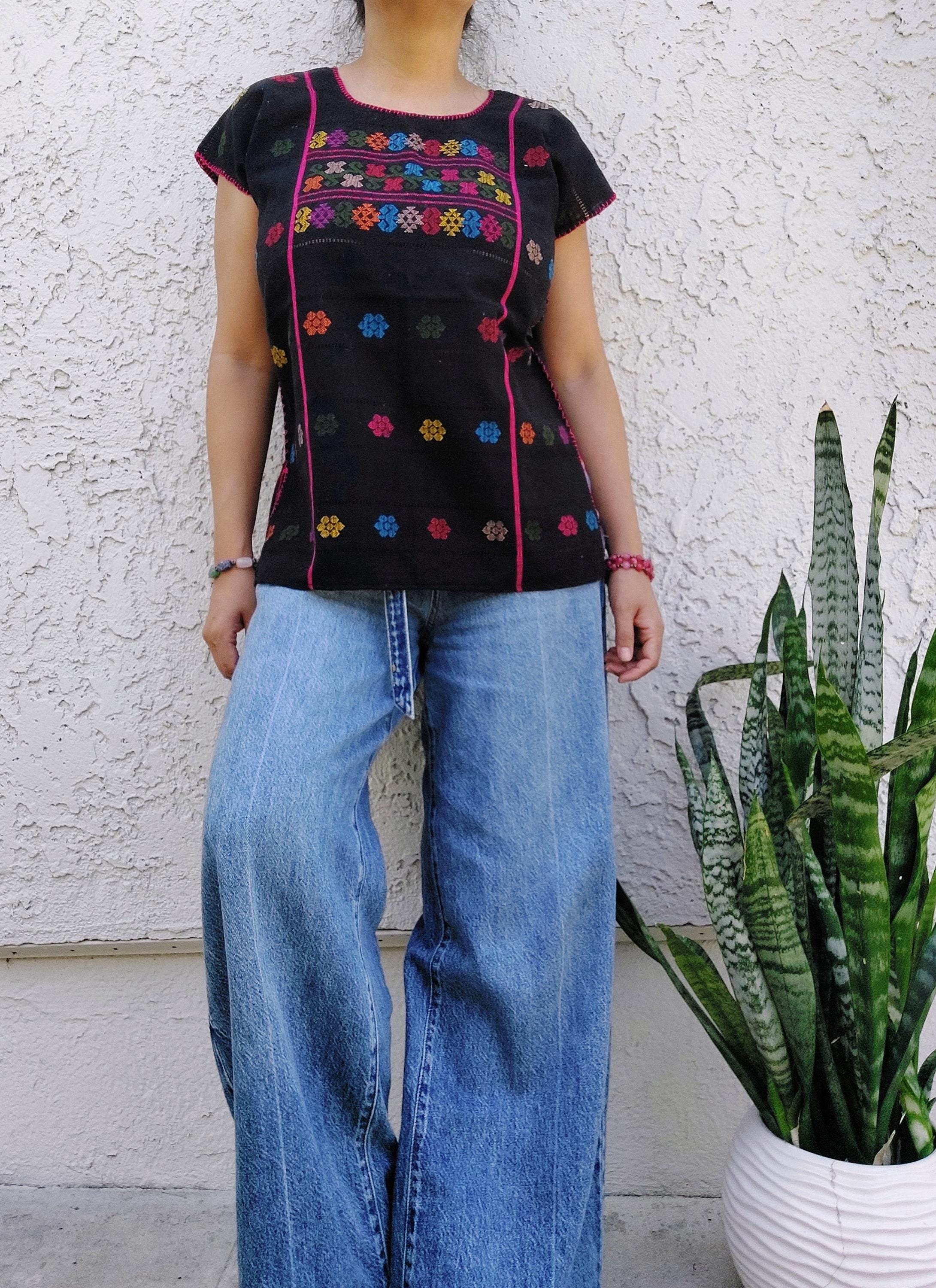 Backstrap loom Huipil, Amuzgo top,  Mexican Embroidery top, Oaxacan top, Handcrafted top, Handmade Artisian top.   S/M