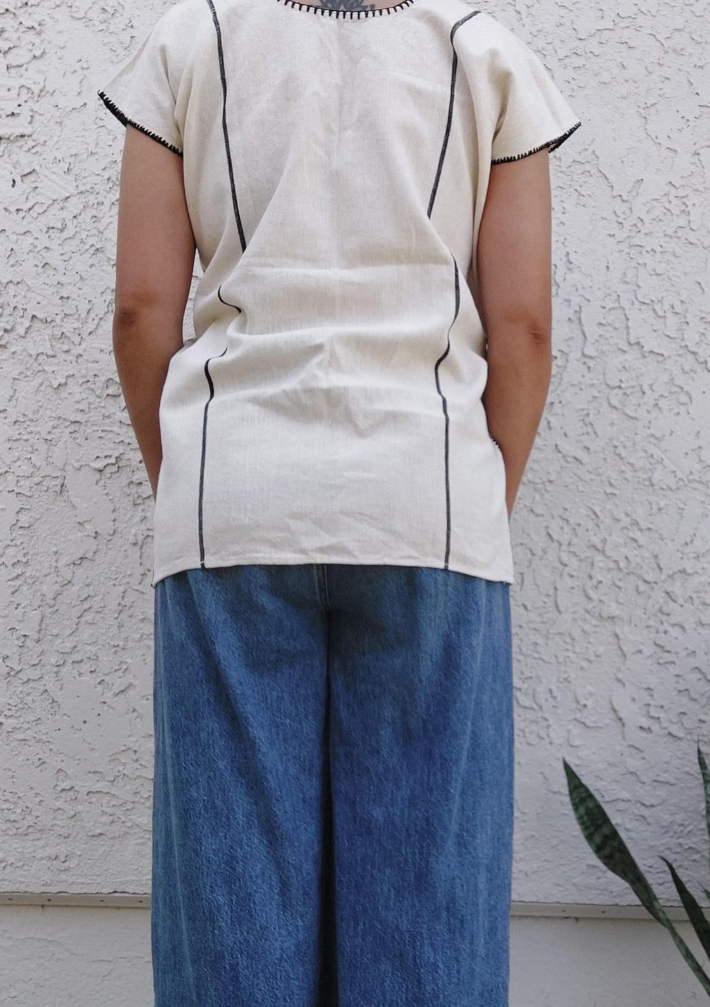 Backstrap loom Huipil, short Amuzgo Huipil, Embroidery Mexican top,  Artisian Oaxacan top, Handmade Artisian top, Handcrafted top.   S/M