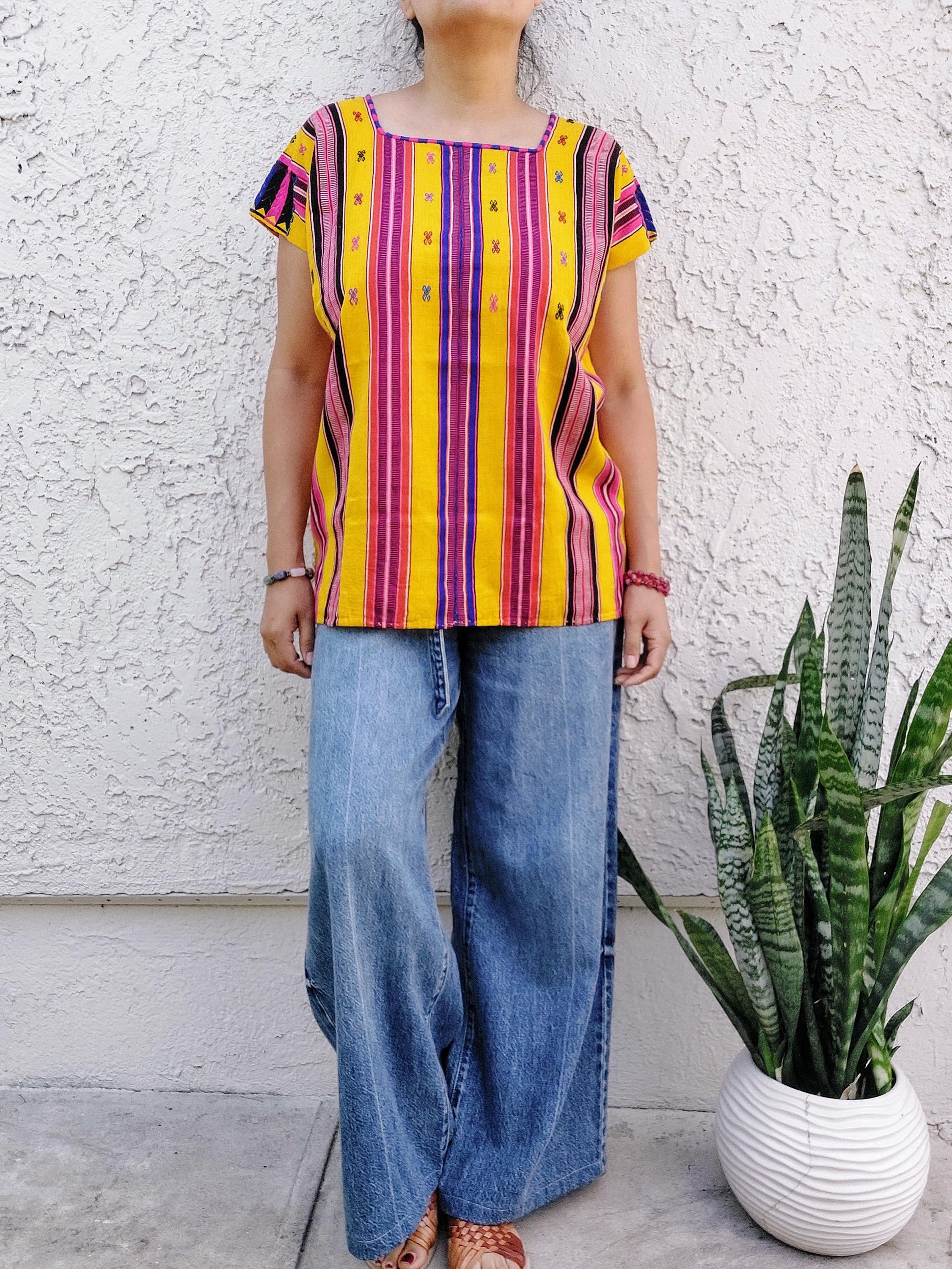 Backstrap loom Huipil,  Pantelhó blouse, Chiapas short huipil.    S/M/L