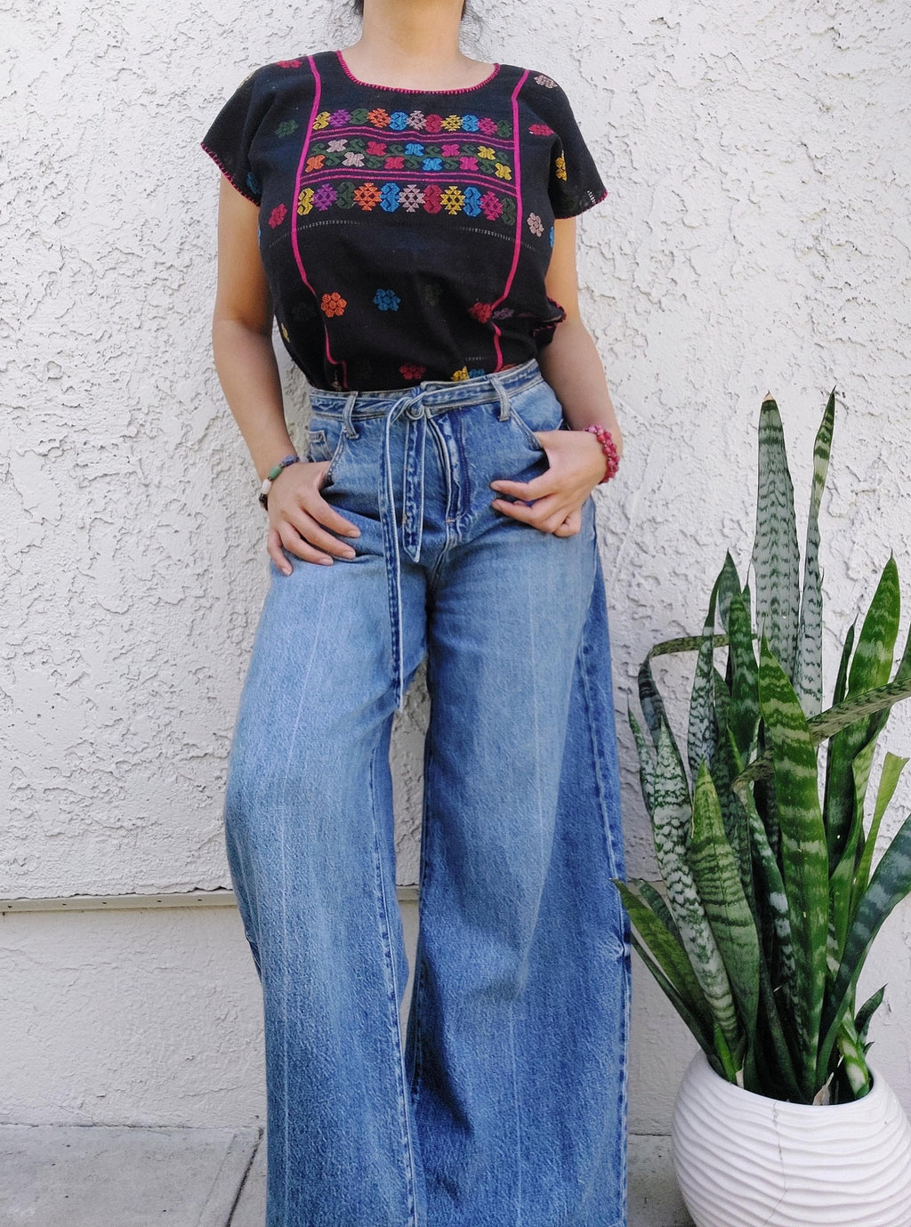 Backstrap loom Huipil, Amuzgo top,  Mexican Embroidery top, Oaxacan top, Handcrafted top, Handmade Artisian top.   S/M
