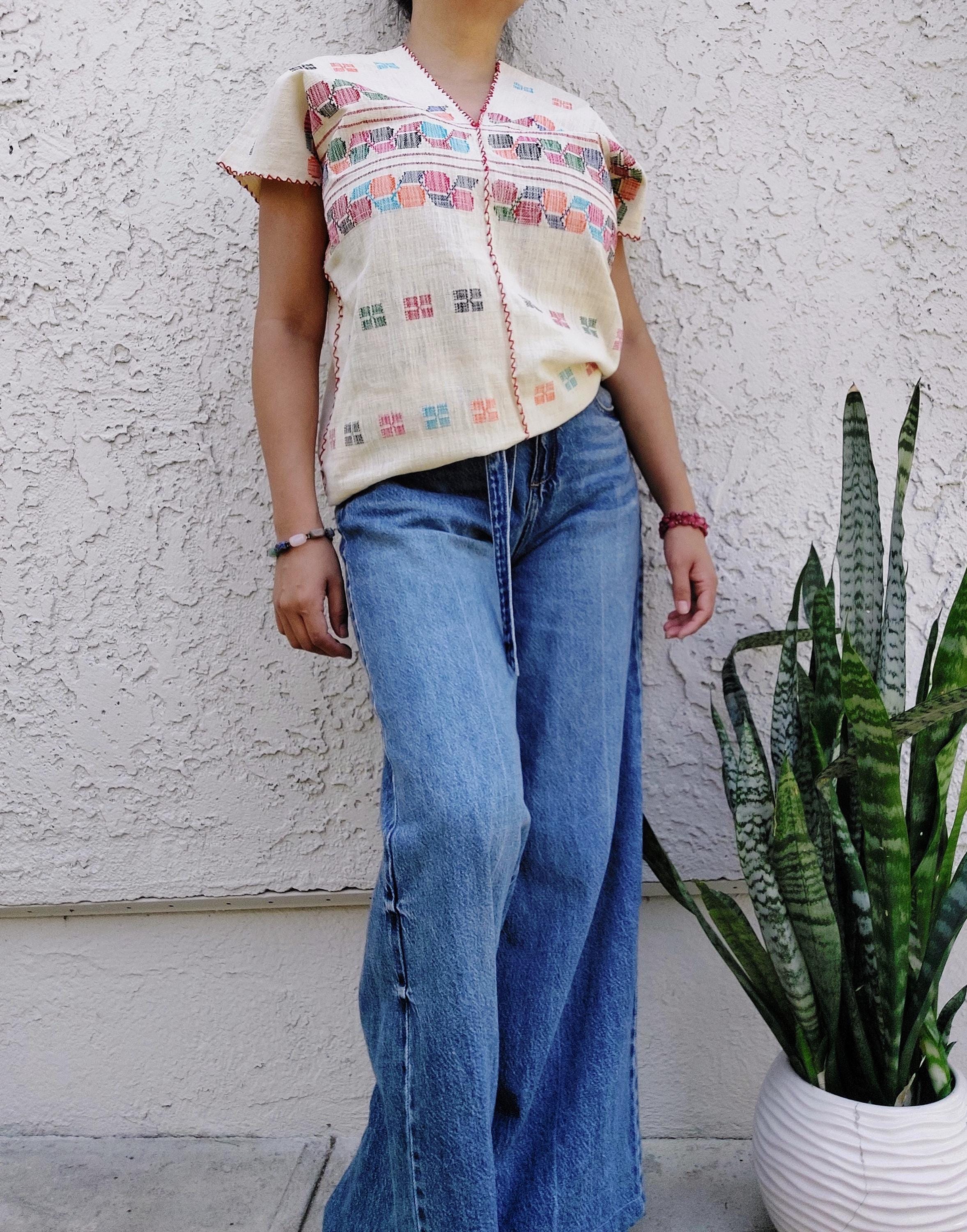 Backstrap loom Huipil, Short  Amuzgo Huipil, Mexican Embroidery top, Oaxacan top,  Handcrafted top, Handmade Artisian top.    S/M